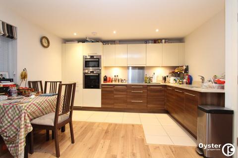 2 bedroom apartment to rent, Unwin Way, Stanmore, HA7