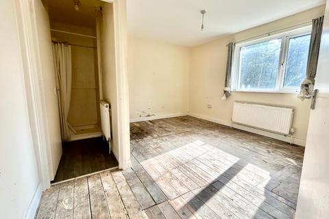 3 bedroom end of terrace house for sale, Lancaster Street, Thurnscoe