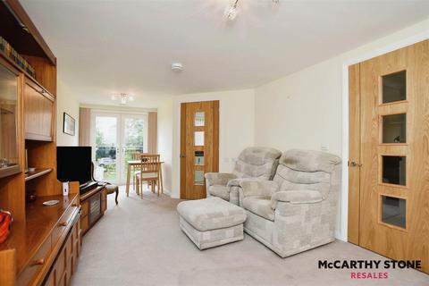 2 bedroom apartment for sale, Deans Park Court, Kingsway, Stafford, Staffordshire, ST16 1GD