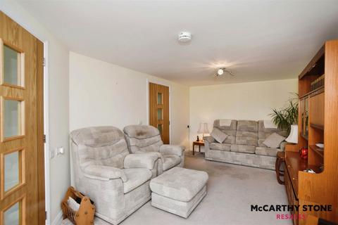 2 bedroom apartment for sale, Deans Park Court, Kingsway, Stafford, Staffordshire, ST16 1GD