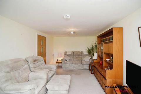 2 bedroom apartment for sale, Deans Park Court, Kingsway, Stafford, Staffordshire, ST16 1GD