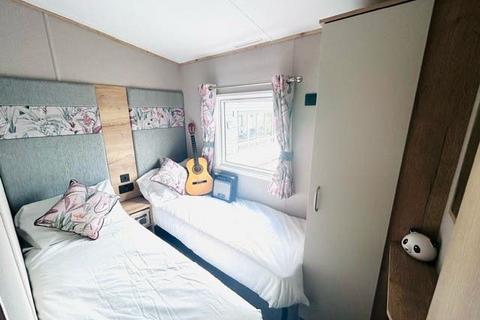 2 bedroom static caravan for sale, Tarka Holiday Park