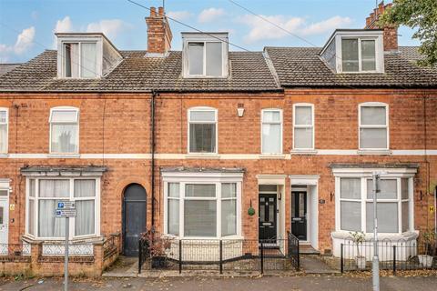 5 bedroom terraced house for sale, St. Peters Avenue, Kettering NN16