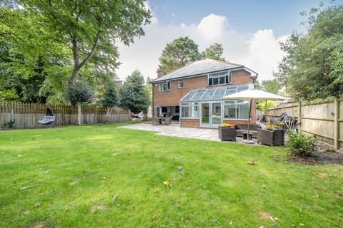 4 bedroom detached house for sale, Fleet,  Hampshire,  GU51