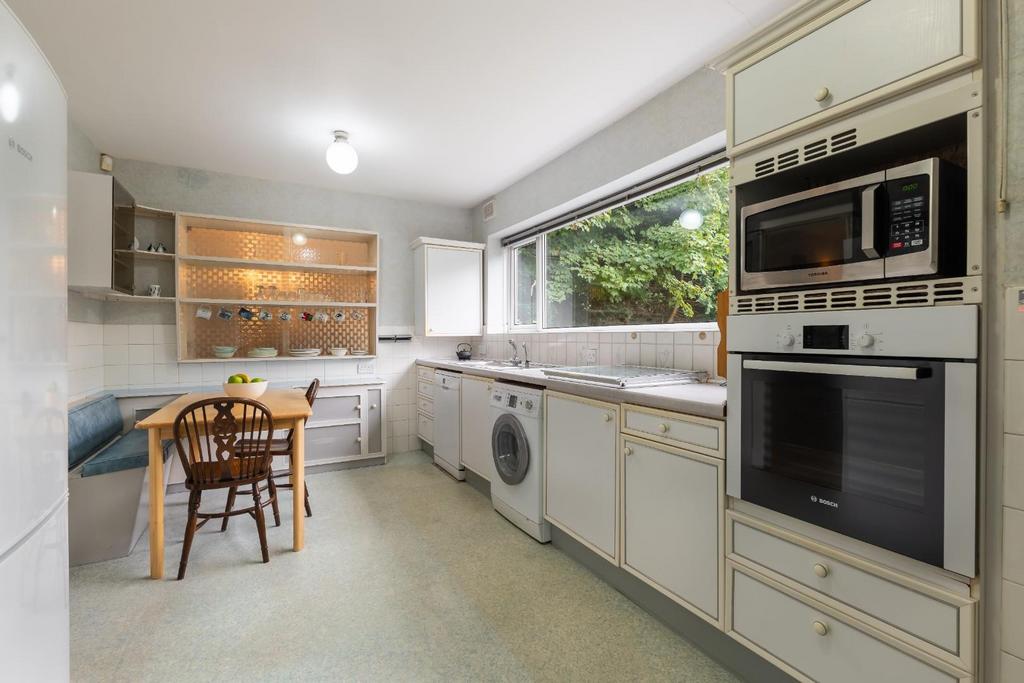 Kitchen-1.jpg