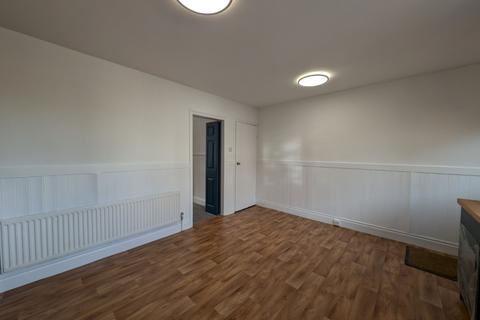 2 bedroom end of terrace house to rent, Waite Street, Wakefield, West Yorkshire, WF2