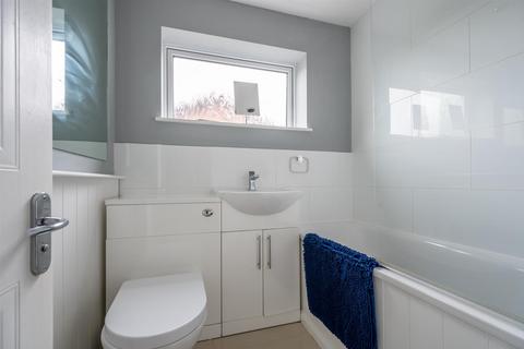 17 Brazen Close, Newhaven, BN9 9XZ