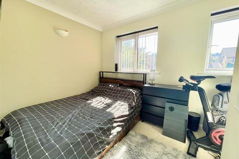 17 Brazen Close, Newhaven, BN9 9XZ