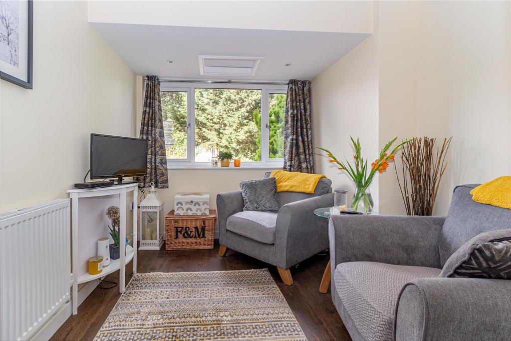 Ground Floor Bedroom5jpg
