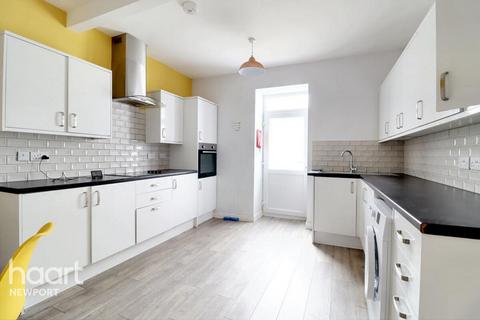 1 bedroom in a house share to rent, Fairoak Terrace, Newport