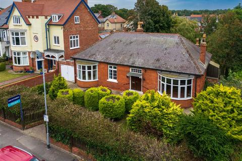 3 bedroom detached bungalow for sale, Sands Lane, Bridlington