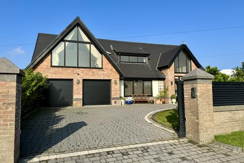 4 bedroom detached house for sale, Bryning Lane, Wrea Green PR4