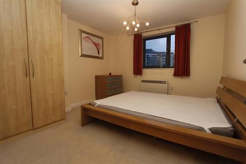 2 bedroom flat for sale, Velocity West, City Walk