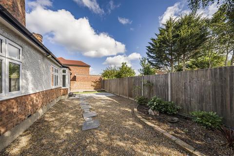 2 bedroom detached bungalow for sale, Stucley Road, Osterley