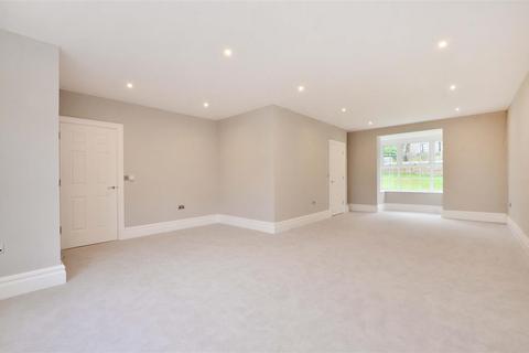 6 bedroom detached house to rent, Whirlow Grange Close, Whirlow, Sheffield