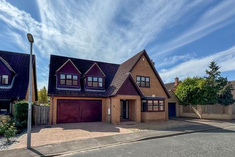 5 bedroom detached house to rent, CHERRY ORCHARD, Oakington, Cambridge