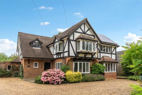 4 bedroom detached house for sale, Chipperfield Road, Kings Langley, Hertfordshire, WD4