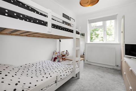 37 Partridge Knoll, Purley, CR8 1BS