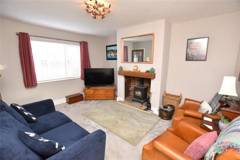 26 Kelcliffe Avenue, Guiseley, Leeds, LS20 9EW