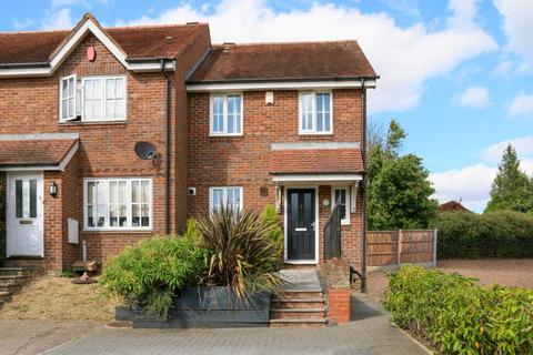 3 bedroom end of terrace house for sale, Mulberry Gardens, Shenley