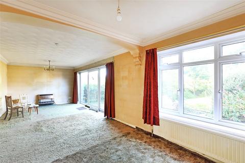 4 bedroom detached house for sale, Woodfield Park, Walton, Wakefield, West Yorkshire, WF2