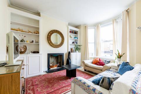 2 bedroom flat to rent, Daphne Street, Earlsfield, London, SW18