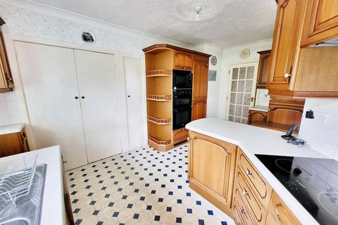 9 Burnham Drive, Bournemouth, BH8 9EX