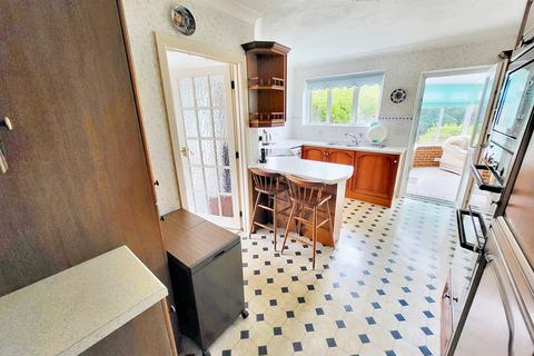 9 Burnham Drive, Bournemouth, BH8 9EX