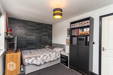 29 Vanguard Close, Bury, BL8 1NF