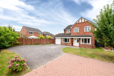 4 bedroom detached house for sale, Manor Gardens, Shafton, S72