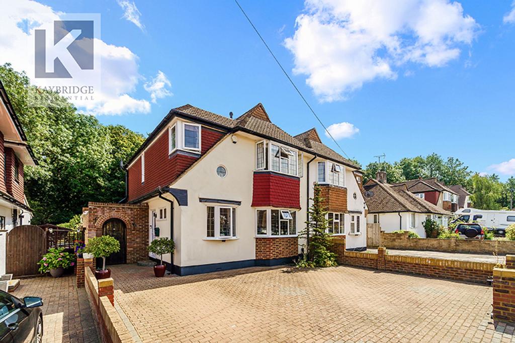 Beaufort Way, Epsom   KT17 2 PS