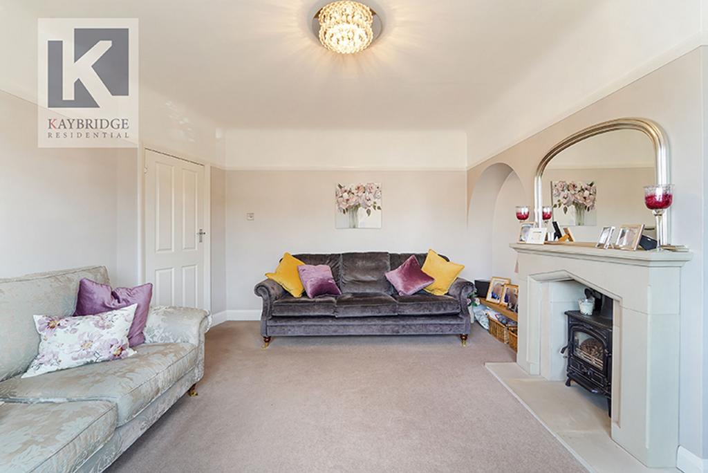 Beaufort Way, Epsom   KT17 2 PS