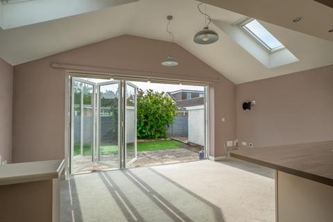 2 bedroom semi-detached bungalow for sale, Heath Moor Drive, York