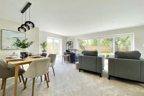 3 bedroom detached house for sale, Linden Road, Ferndown BH22