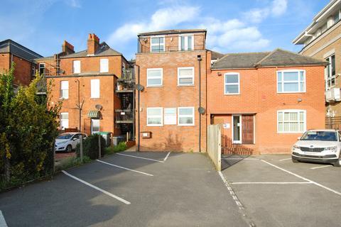 1 bedroom ground floor flat for sale, 190 High Street, Egham TW20