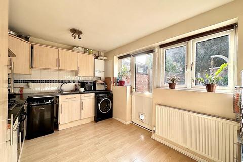 2 bedroom terraced house for sale, Claregate, East Hunsbury, Northampton NN4