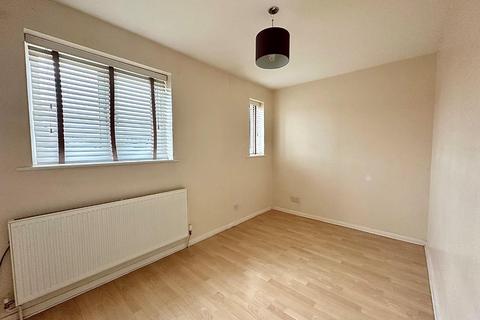 35 Claregate, Northampton, NN4 0QZ