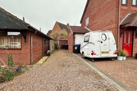 35 Claregate, Northampton, NN4 0QZ