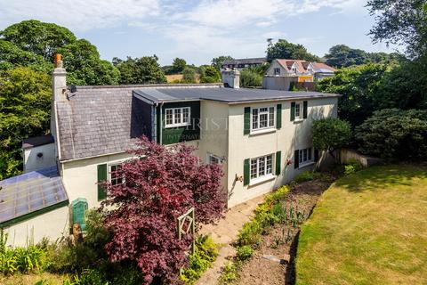 4 bedroom detached house for sale, La Rue Des Fontaines, Trinity, Jersey. JE3 5AQ