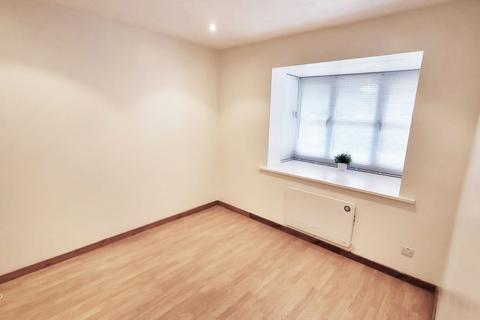 Studio for sale, Clifton Walk, Dartford DA2