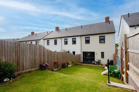 56 Tarka Way, Crediton, EX17 3FG
