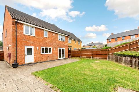 4 bedroom detached house for sale, Green Close, Irthlingborough, Wellingborough, Northamptonshire, NN9