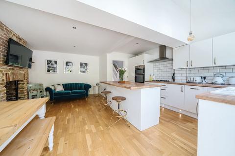 273 Croydon Road, Caterham, CR3 6PG