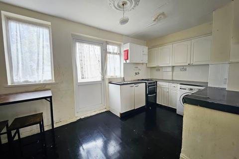 2 bedroom semi-detached house for sale, Hobart Road, Dagenham, Essex, RM9