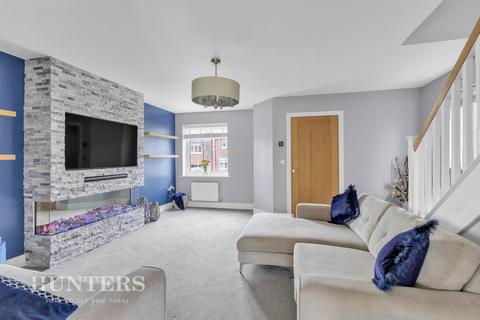87 Tarnside Close, Rochdale, OL16 2QD