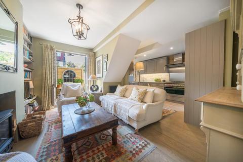 2 Trentham Street, London, SW18 5AT