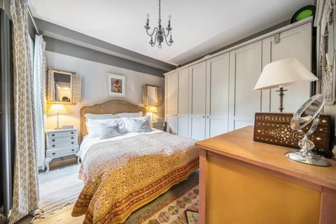 2 Trentham Street, London, SW18 5AT