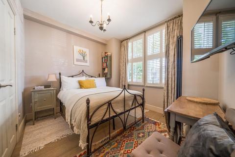 2 Trentham Street, London, SW18 5AT