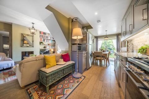 2 Trentham Street, London, SW18 5AT