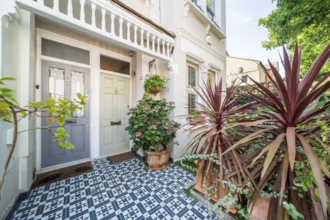 2 Trentham Street, London, SW18 5AT